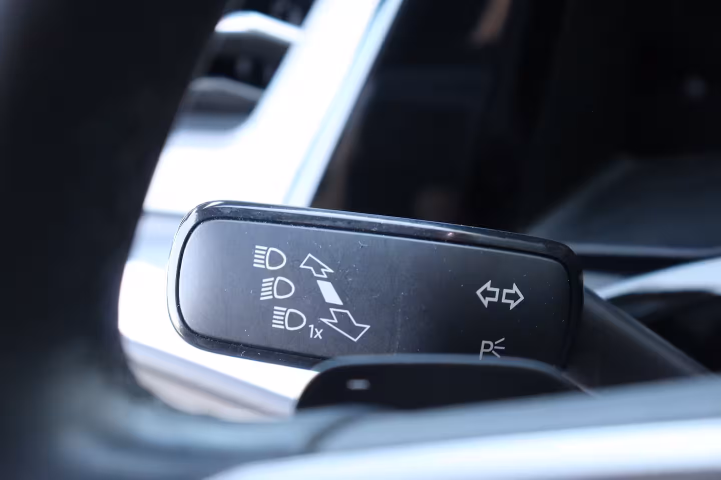 Volkswagen Multivan 1.4 e-HYBRID 217PK L2 7-ZITS BUSINESS LIFE SOH 98, 13% / NAVI / CLIMA / FULL-LED / PDC / 1
