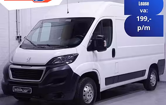 Peugeot Boxer 2.2 BlueHDi 140 pk L2H2 Premium Navi, Camera Laadruimte Pakket, Trekhaak 2.500 kg, 3-Zits