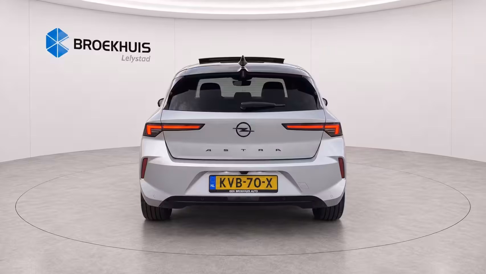 Opel Astra Electric Astra-e Ultimate - | Achteruitrijcamera 180° | Adaptive Cruise control | Apple CarPlay en