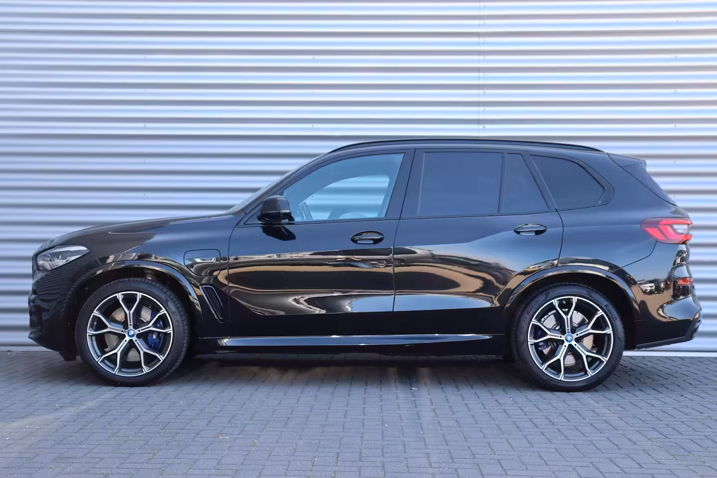 BMW X5 XDRIVE45E 394PK HIGH EXECUTIVE M-SPORT AUTOMAAT SOH 100% / NAVI / LEDER / FULL-LED / CLIMA