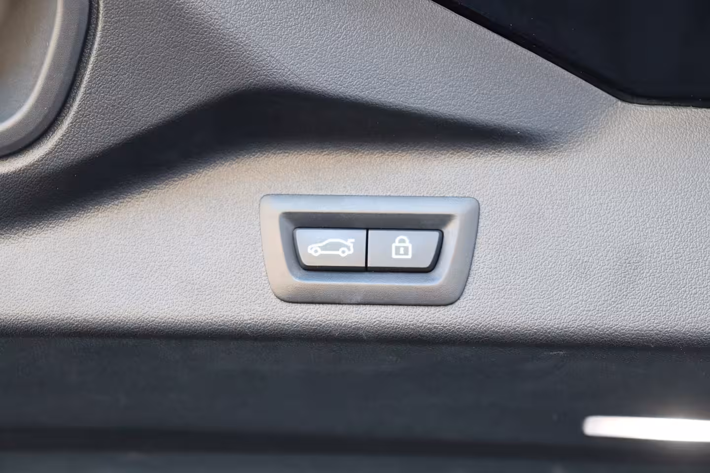 BMW X5 XDRIVE45E 394PK HIGH EXECUTIVE M-SPORT AUTOMAAT SOH 100% / NAVI / LEDER / FULL-LED / CLIMA