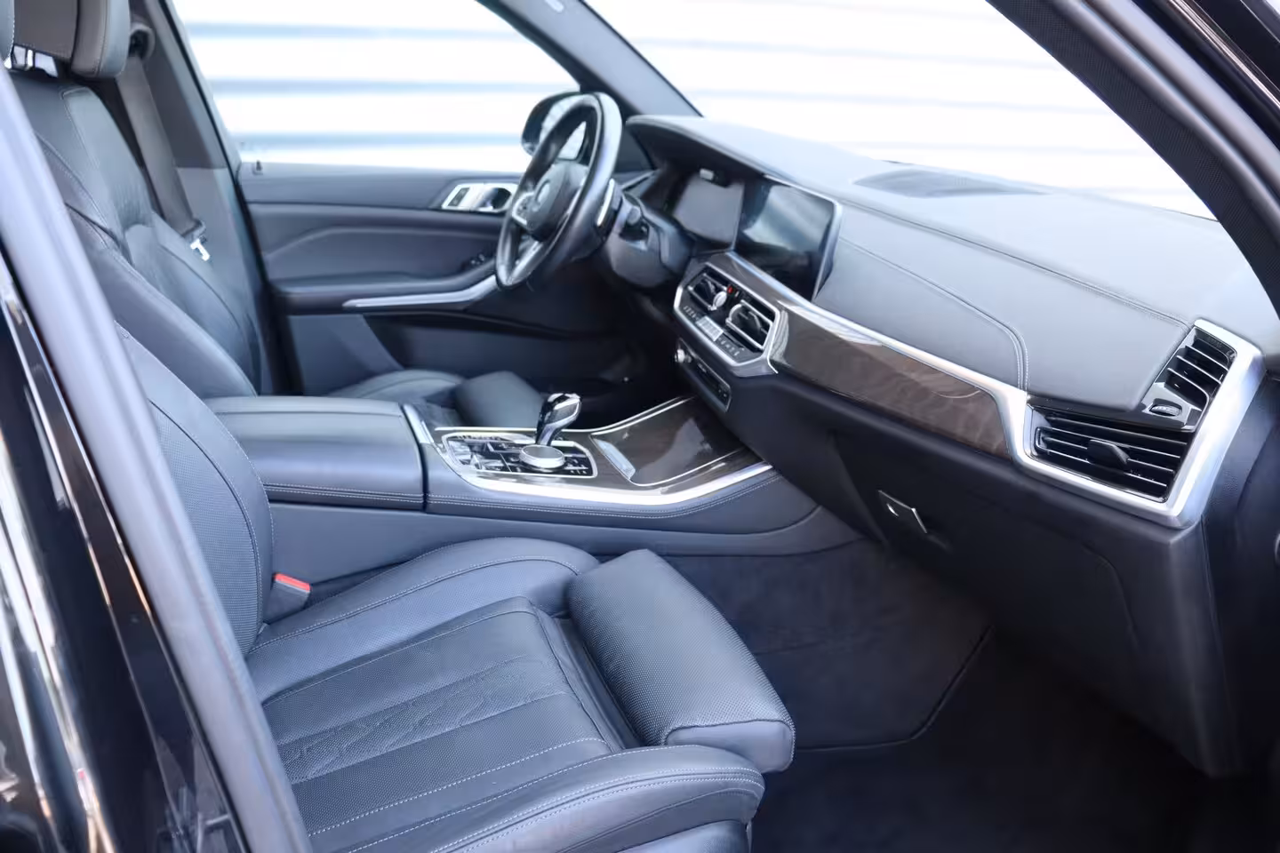 BMW X5 XDRIVE45E 394PK HIGH EXECUTIVE M-SPORT AUTOMAAT SOH 100% / NAVI / LEDER / FULL-LED / CLIMA