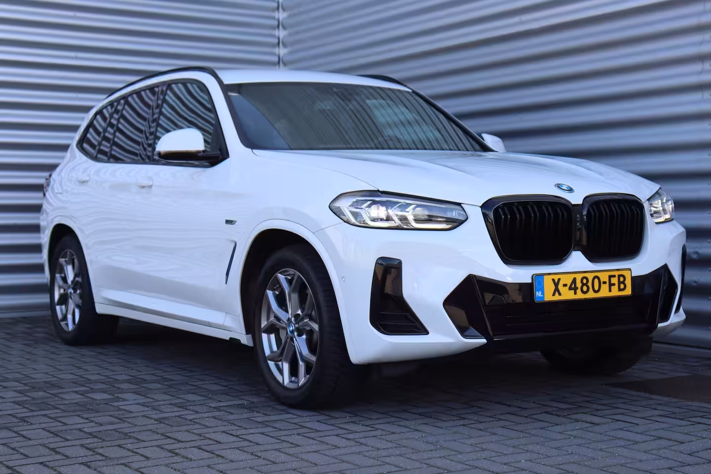 BMW X3 XDRIVE30e 292PK HIGH EXECUTIVE M-SPORT AUTOMAAT SOH 97% / NAVI / LEDER / FULL-LED / CLIMA