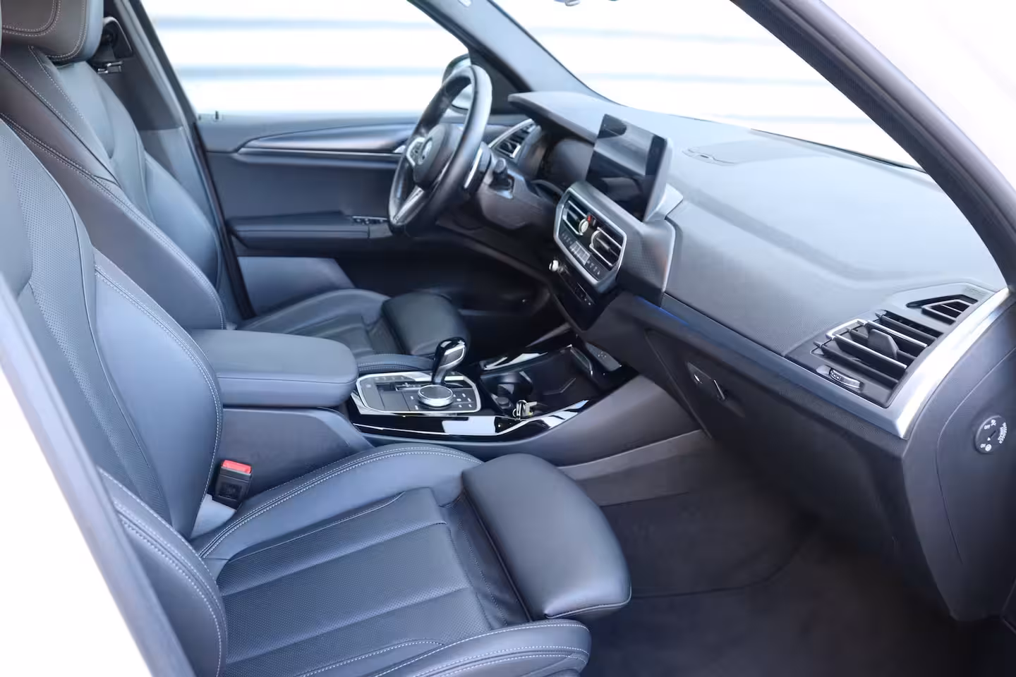 BMW X3 XDRIVE30e 292PK HIGH EXECUTIVE M-SPORT AUTOMAAT SOH 97% / NAVI / LEDER / FULL-LED / CLIMA