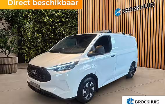 Ford Transit Custom E-Transit 320 L1H1 Trend 71 kWh DIRECT LEVERBAAR | 360 cam. | Imperiaal | Trekhaak | Stoel