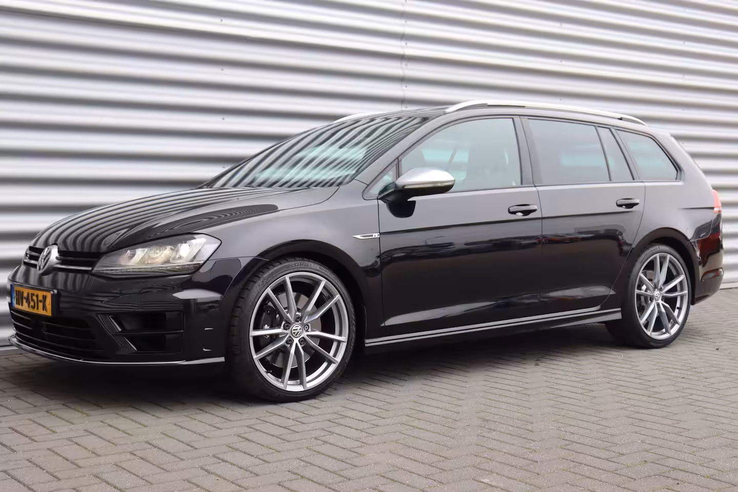 Volkswagen Golf Variant R 2.0 TSI 300PK 4-MOTION AUTOMAAT / NAVI / CLIMA / FULL-LED / ORG. NL. / 19" PRETORIA / PA