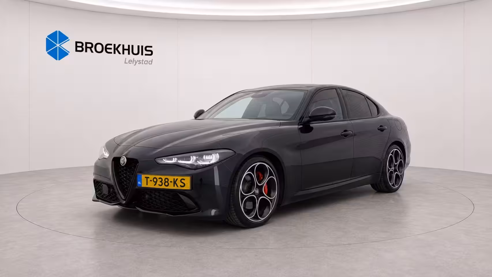 Alfa Romeo Giulia 2.0 TURBO 280PK AWD SPRINT NAVI / LEDER / FULL-LED / KEYLESS / 19" LMV / CAMERA / ADAPT. C