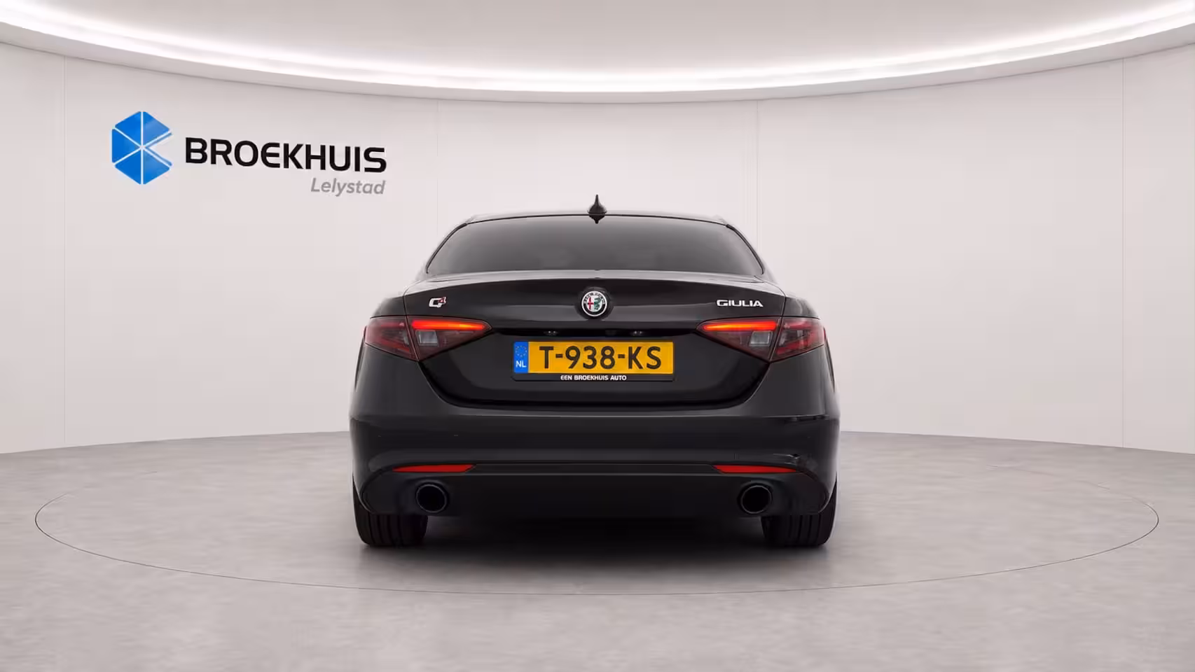 Alfa Romeo Giulia 2.0 TURBO 280PK AWD SPRINT NAVI / LEDER / FULL-LED / KEYLESS / 19" LMV / CAMERA / ADAPT. C