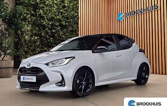 Toyota Yaris 1.5 Hybrid Comfort Automaat | Camera | Stoelverwarming | Cruise Control | Keyless
