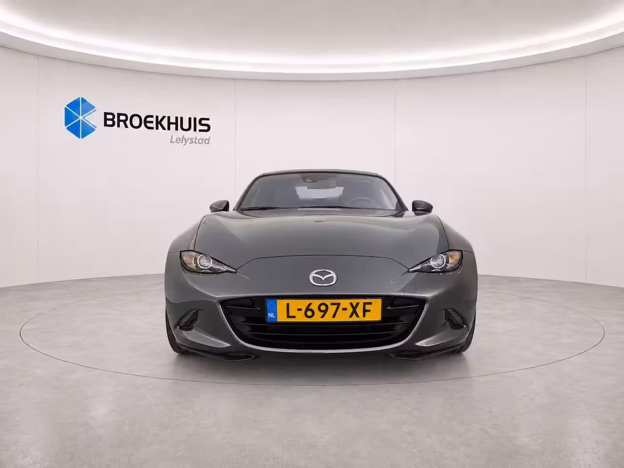 Mazda MX-5 2.0 SKYACTIV-G 160PK GT-M / NAVI / LEDER / XENON / LED / PDC / 17" LMV / KEYLESS / BOSE /