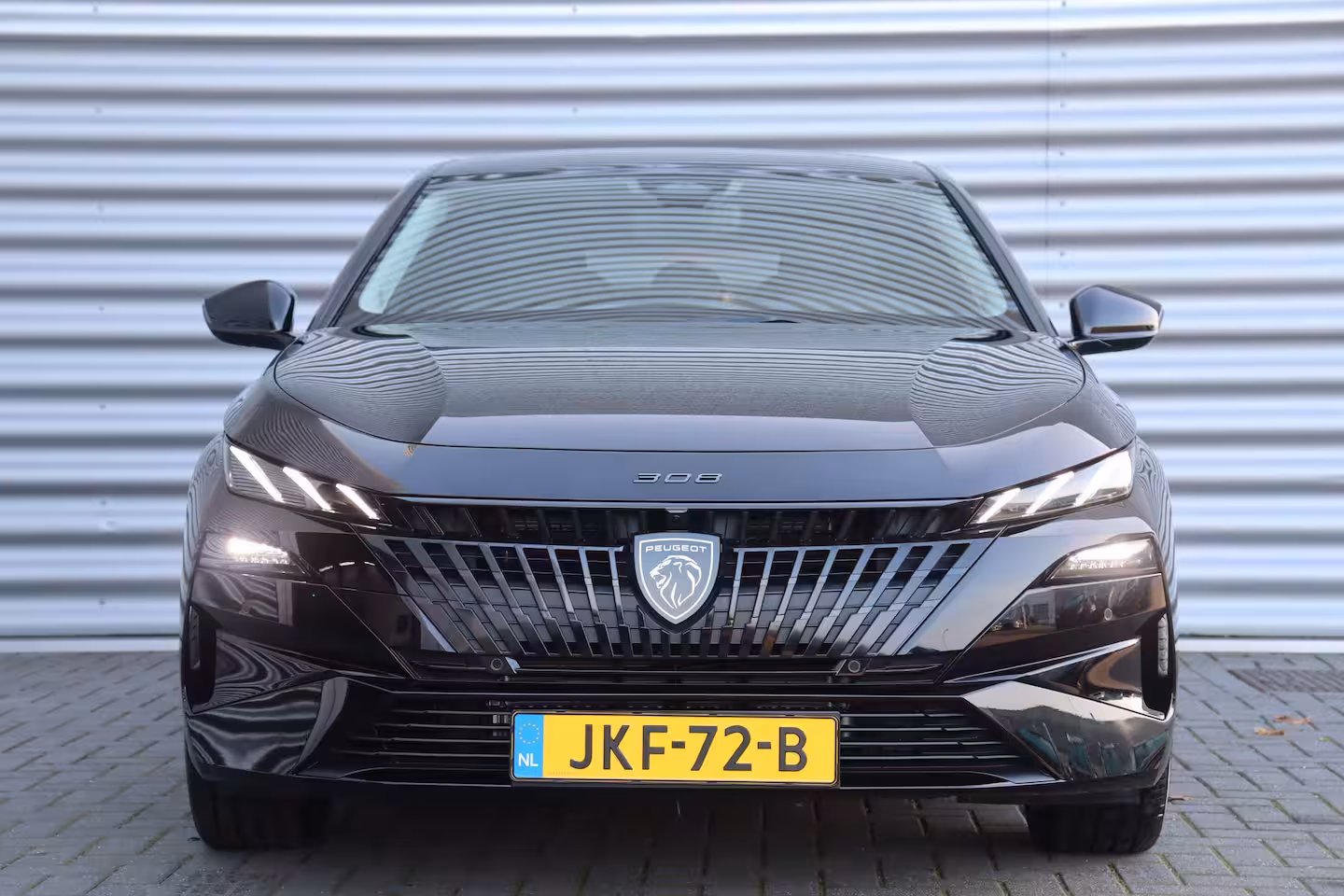 Peugeot 308 SW 1.2 HYBRID 145PK ALLURE AUTOMAAT / NAVI / LEDER / CLIMA / PDC / 17" LMV / CAMERA / KEYLESS