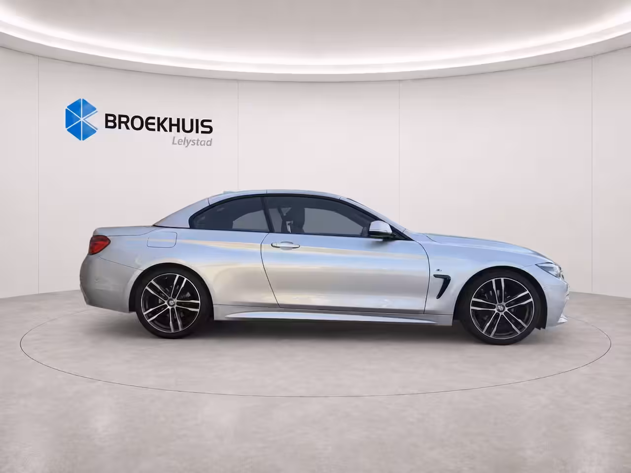 BMW 4-serie Cabrio 420i 183PK HIGH EXECUTIVE M-SPORT AUTOMAAT / NAVI / LEDER / FULL-LED / CLIMA / 19" LMV / K