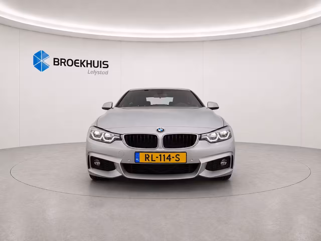 BMW 4-serie Cabrio 420i 183PK HIGH EXECUTIVE M-SPORT AUTOMAAT / NAVI / LEDER / FULL-LED / CLIMA / 19" LMV / K