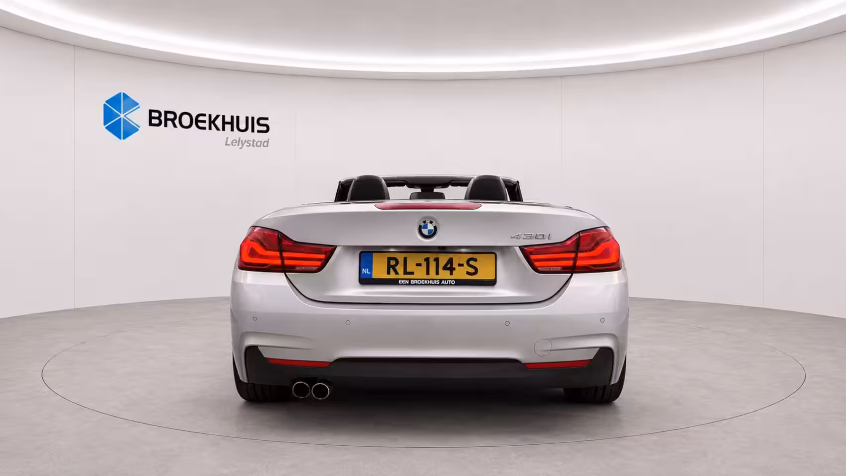 BMW 4-serie Cabrio 420i 183PK HIGH EXECUTIVE M-SPORT AUTOMAAT / NAVI / LEDER / FULL-LED / CLIMA / 19" LMV / K