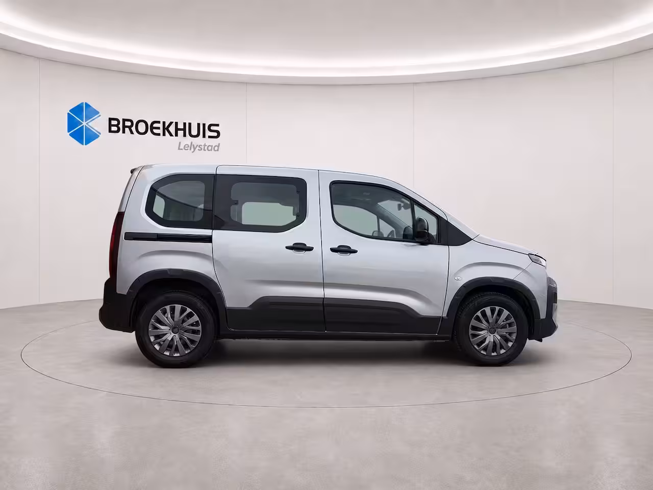 Peugeot e-Rifter Rifter EV 50KWH 136PK L1 ALLURE / NAVI / AIRCO / LED / PDC / CAMERA / WINTERPAKKET / UNIEK