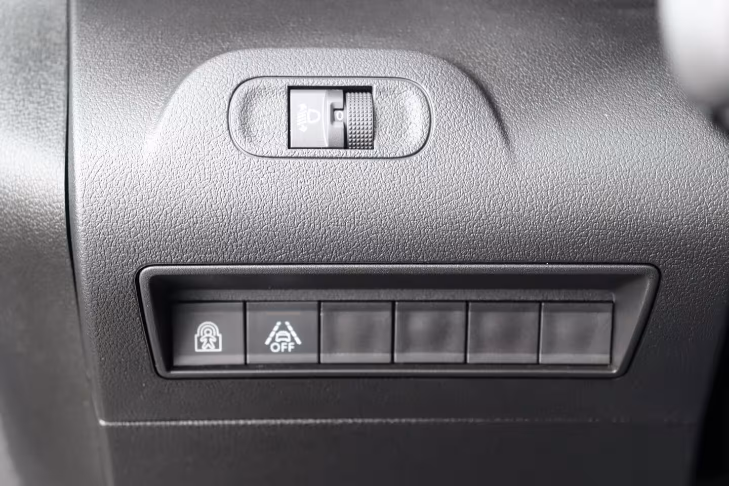 Citroën Berlingo Citroen 1.2 PURETECH 130PK SHINE AUTOMAAT / NAVI / CLIMA / LED / PDC / 17" LMV / CAMERA /