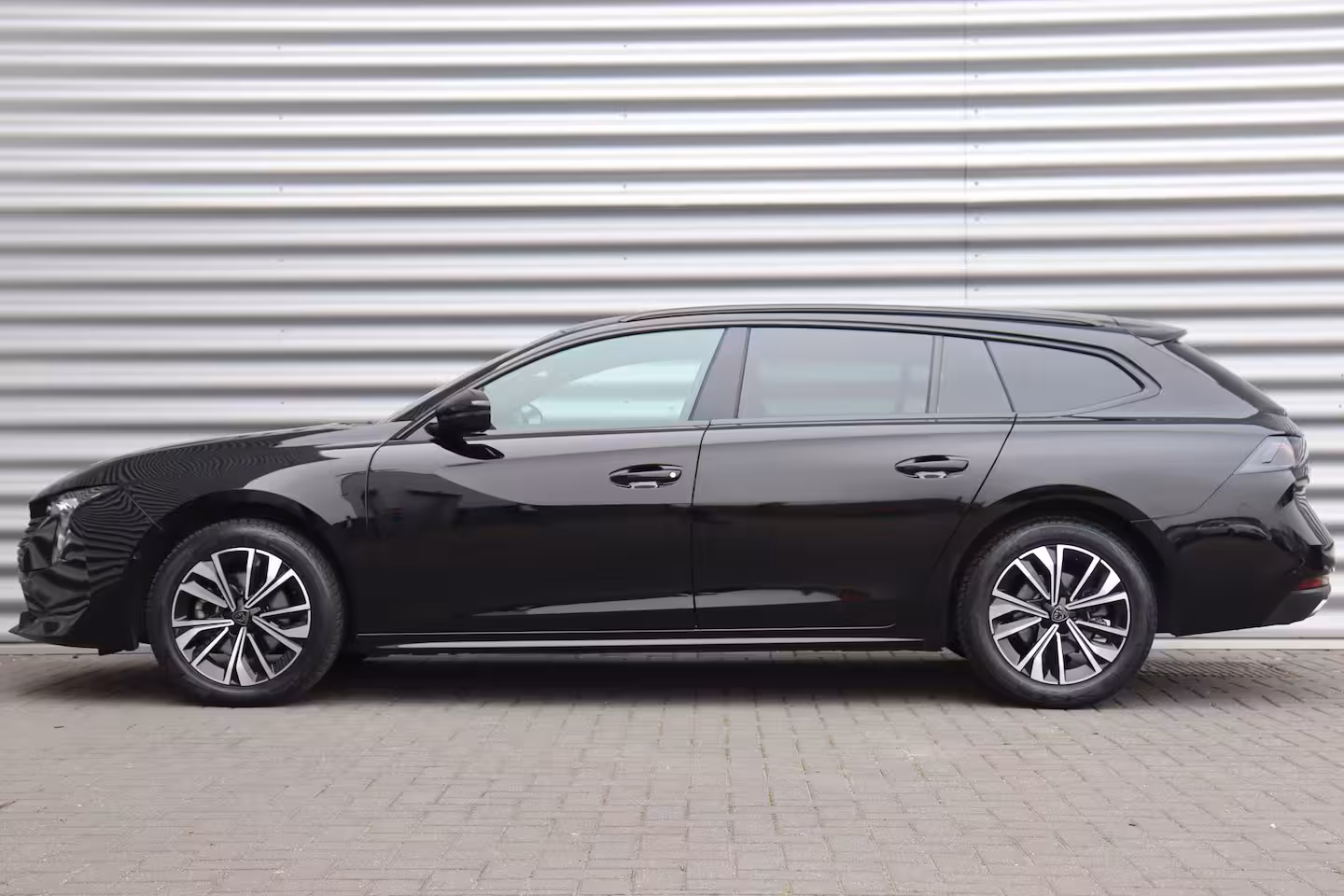 Peugeot 508 SW 1.2 PURETECH 130PK ALLURE AUTOMAAT / NAVI / LEDER / CLIMA / FULL-LED / PDC / °360 CAMERA /