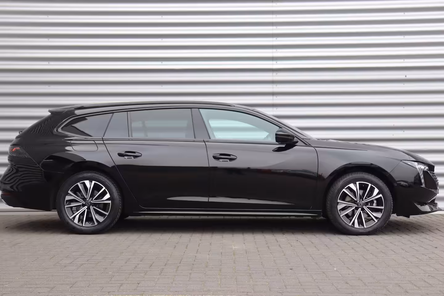 Peugeot 508 SW 1.2 PURETECH 130PK ALLURE AUTOMAAT / NAVI / LEDER / CLIMA / FULL-LED / PDC / °360 CAMERA /
