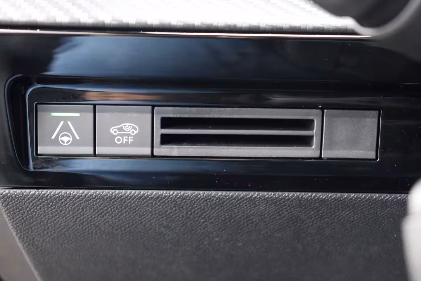 Peugeot 508 SW 1.2 PURETECH 130PK ALLURE AUTOMAAT / NAVI / LEDER / CLIMA / FULL-LED / PDC / °360 CAMERA /