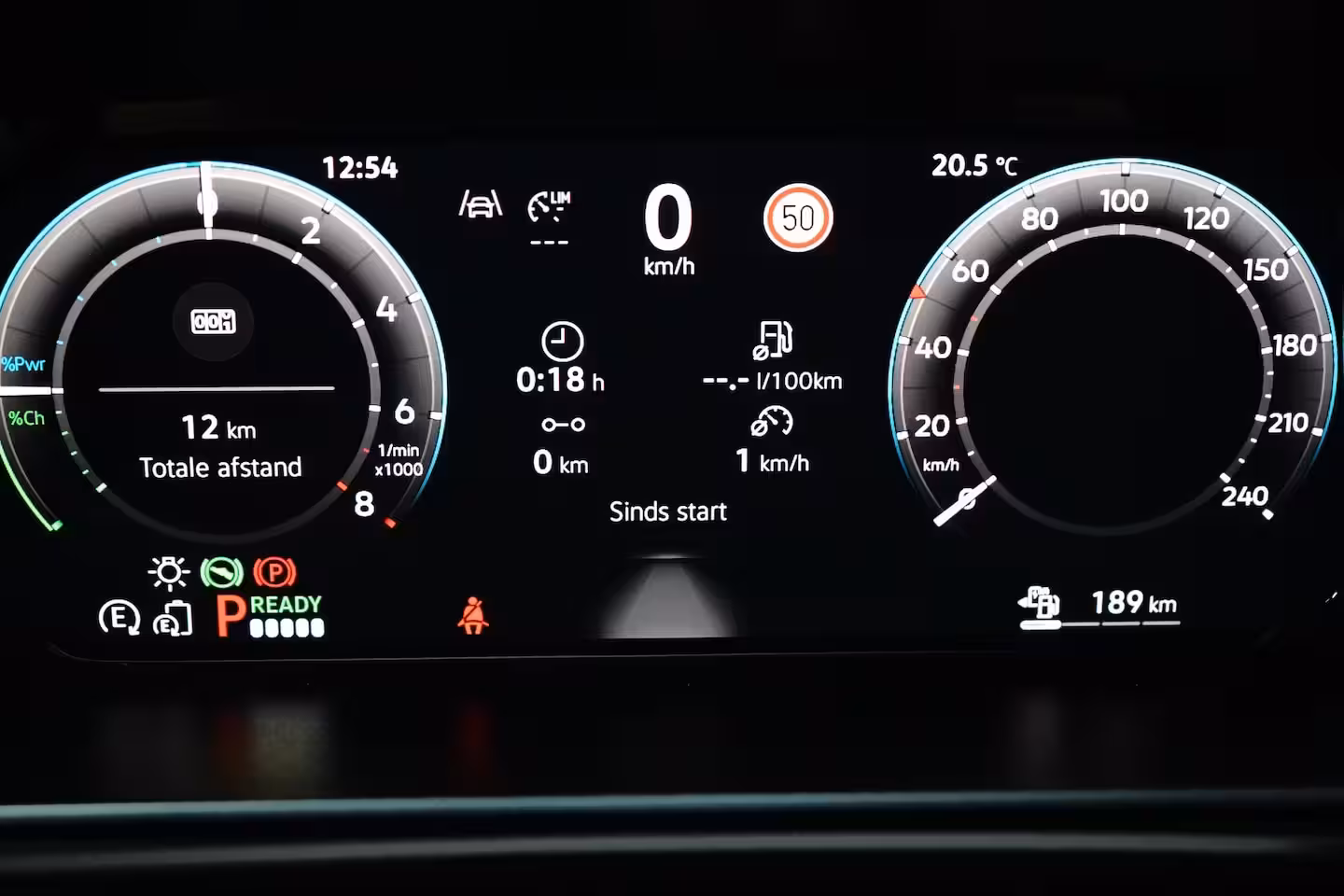Volkswagen Caddy Maxi Life eHybrid 7 PERSOONS - NIEUWSTAAT - DIGITAAL DISPLAY