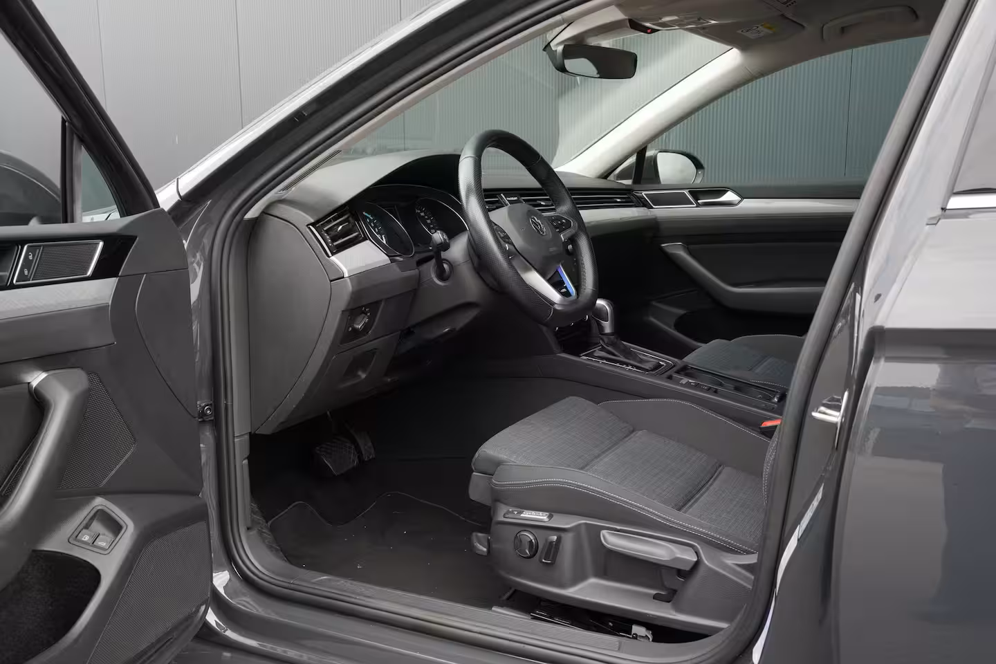 Volkswagen Passat Variant 1.4 TSI PHEV GTE Business SOH 92% | Achteruitrijcamera | Cruise control adaptief | Keyless