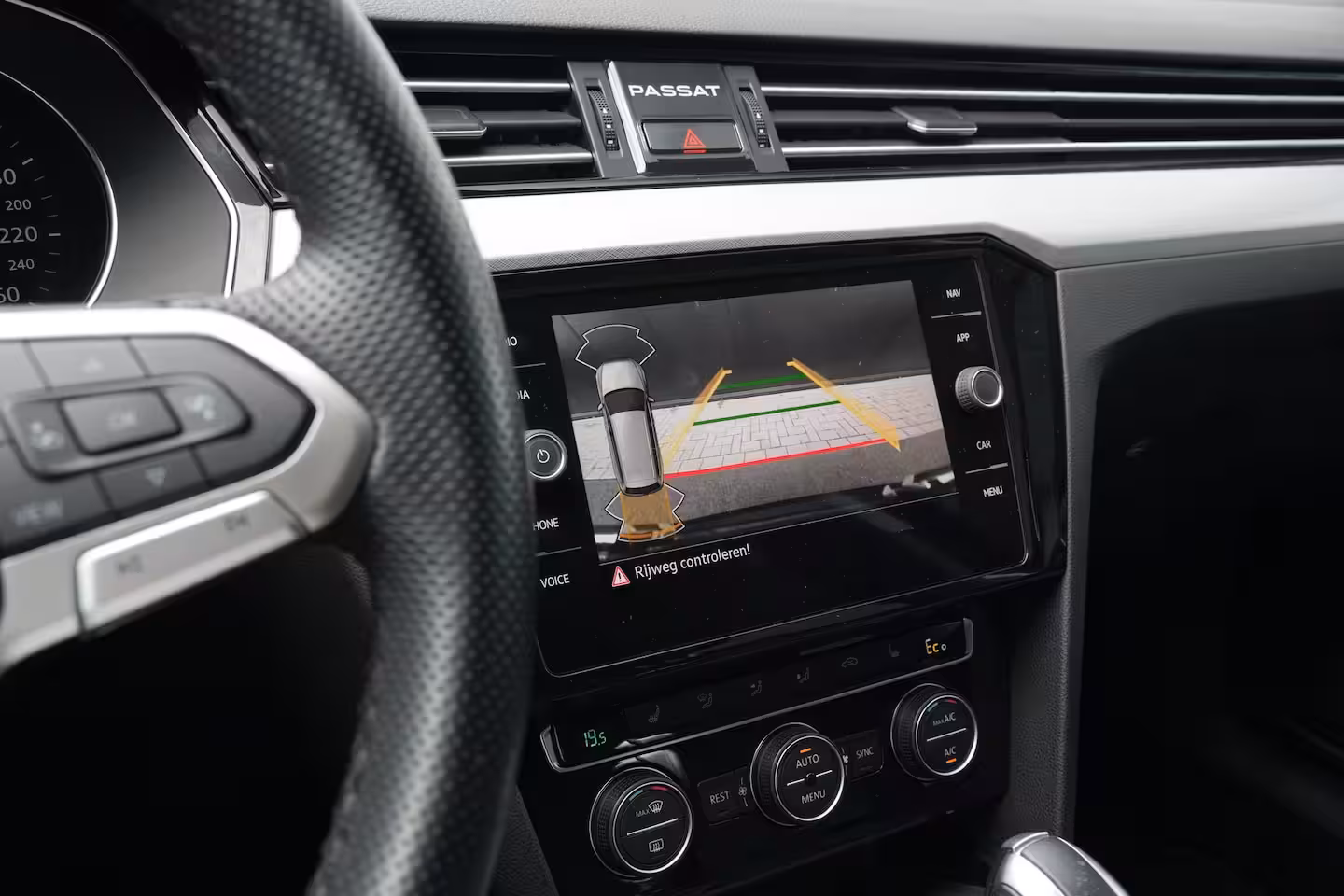Volkswagen Passat Variant 1.4 TSI PHEV GTE Business SOH 92% | Achteruitrijcamera | Cruise control adaptief | Keyless