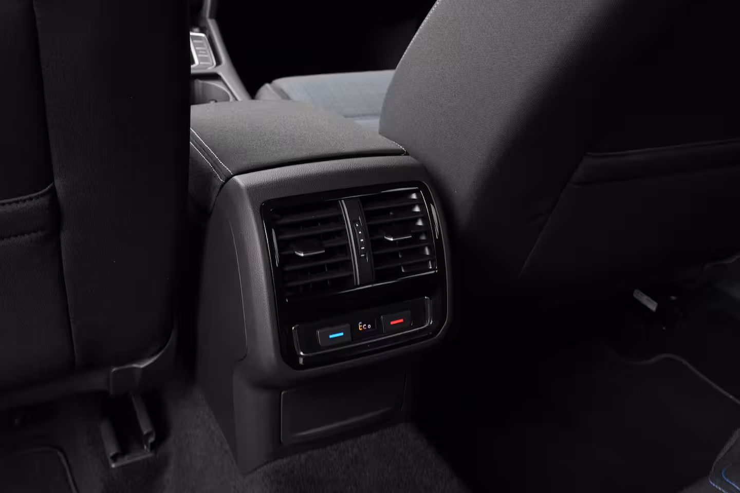 Volkswagen Passat Variant 1.4 TSI PHEV GTE Business SOH 92% | Achteruitrijcamera | Cruise control adaptief | Keyless