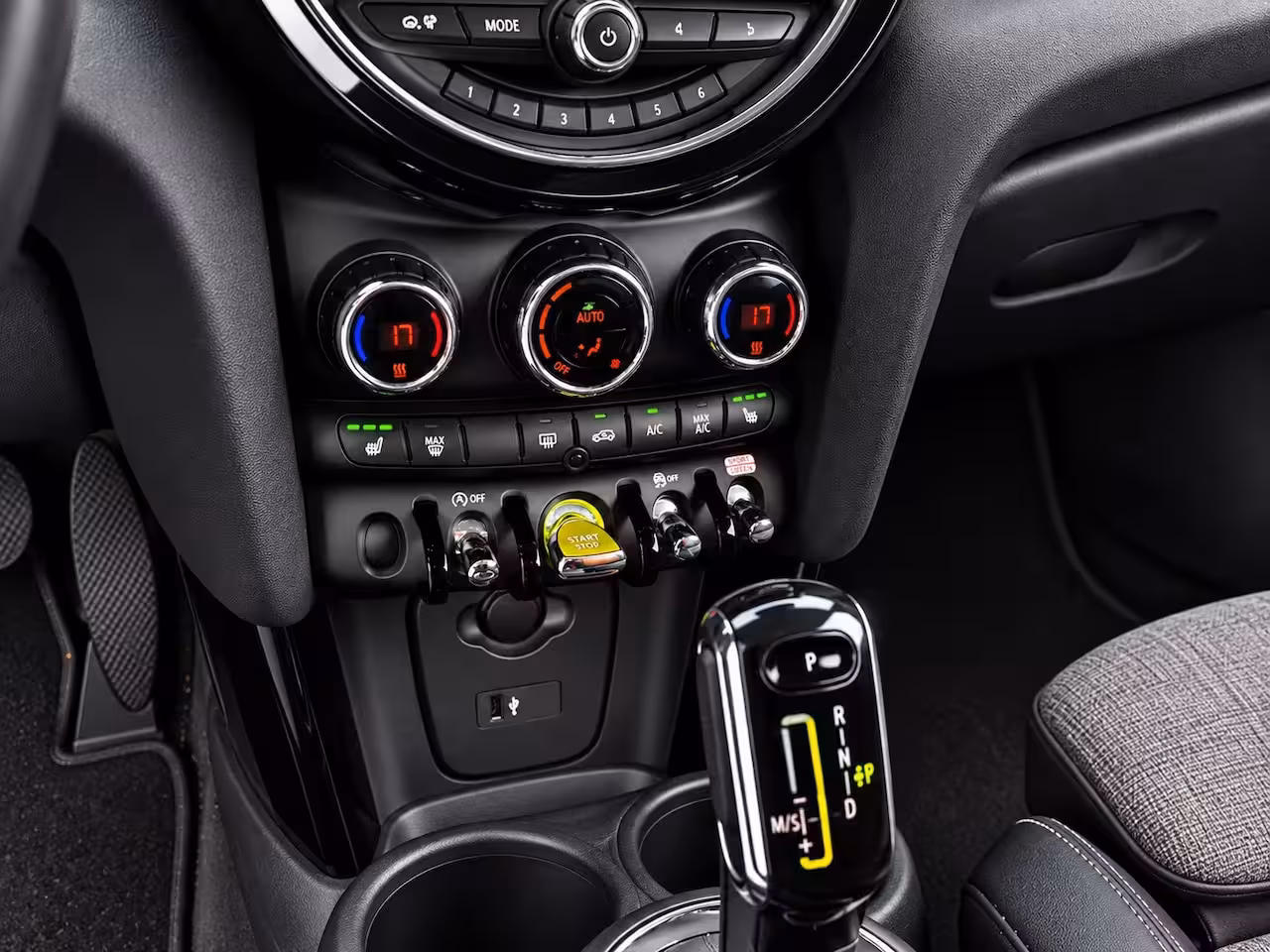 Mini Electric Essential 33 kWh SOH 97%|Camera|