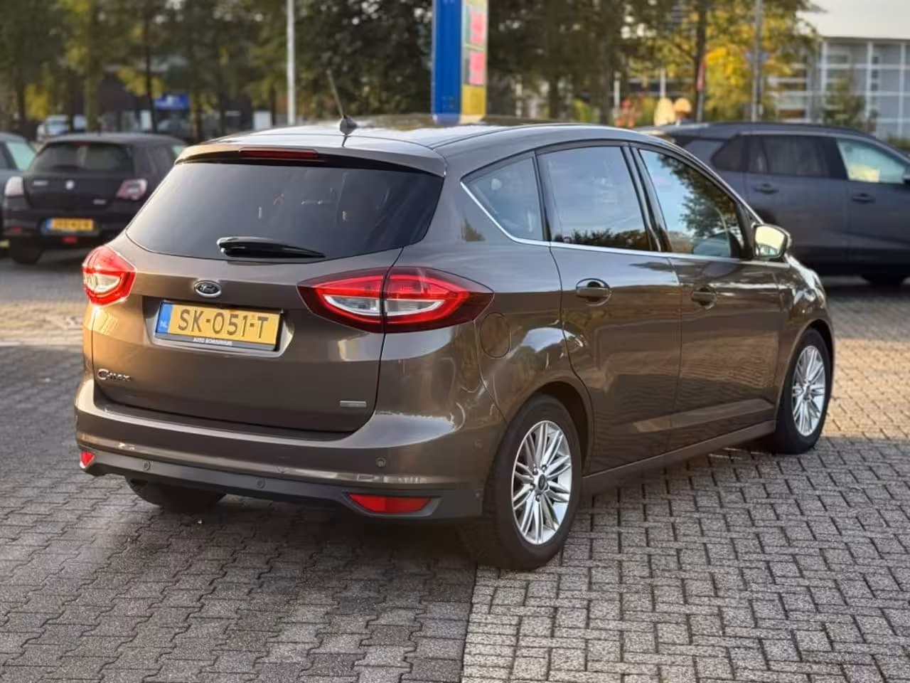 Ford C-Max 1.0 ZEER MOOI MET NIEUWE DISTRIBUTIE CARPLAY CAMERA PARKEERHULP