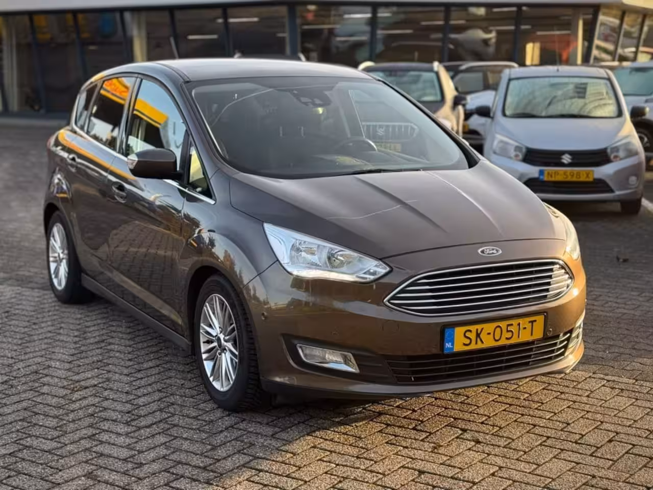 Ford C-Max 1.0 ZEER MOOI MET NIEUWE DISTRIBUTIE CARPLAY CAMERA PARKEERHULP