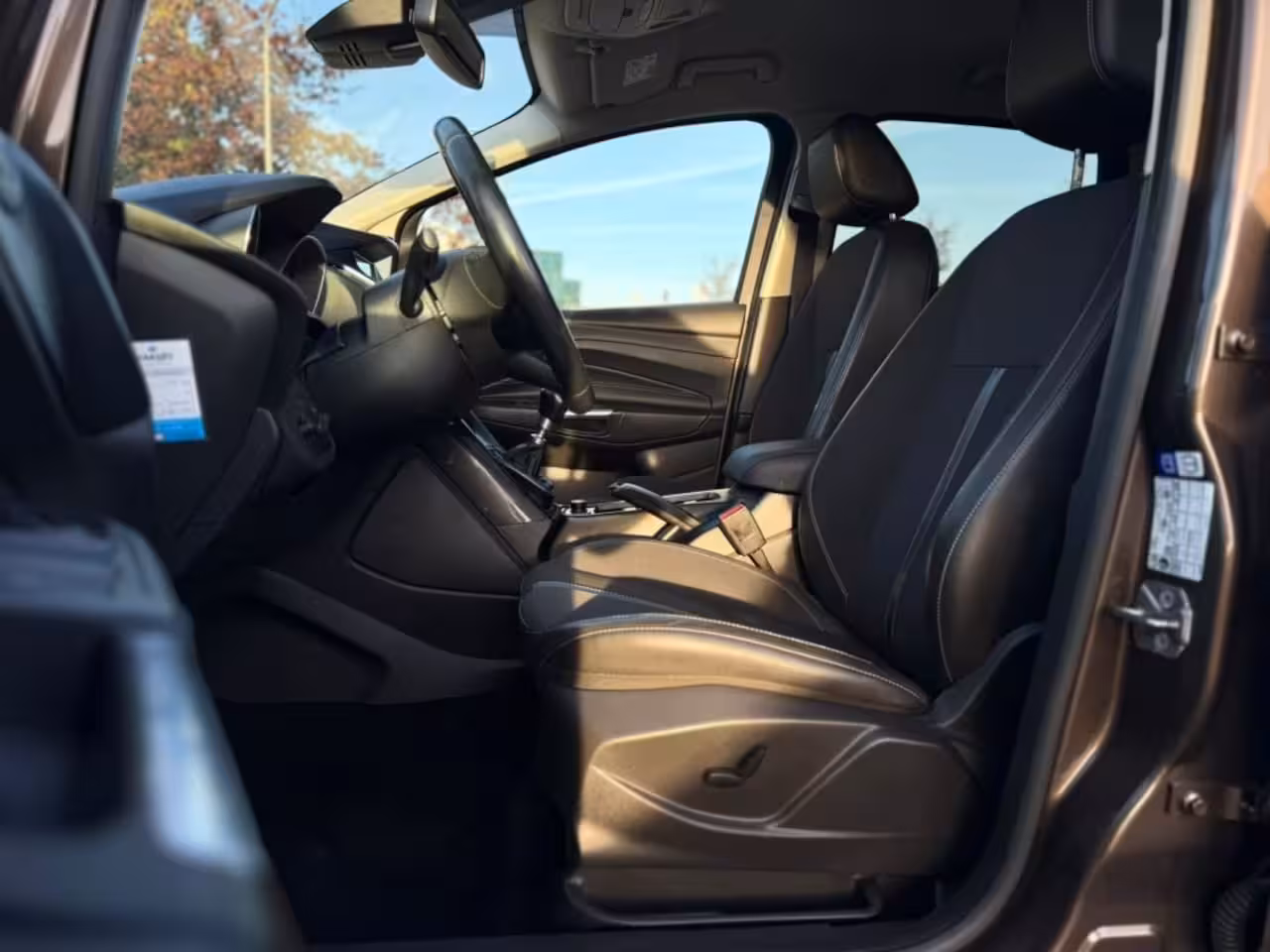 Ford C-Max 1.0 ZEER MOOI MET NIEUWE DISTRIBUTIE CARPLAY CAMERA PARKEERHULP