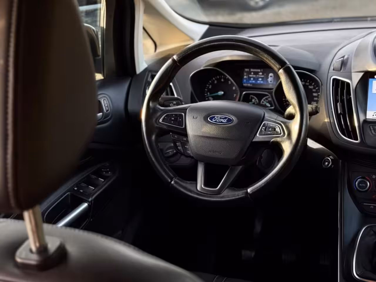 Ford C-Max 1.0 ZEER MOOI MET NIEUWE DISTRIBUTIE CARPLAY CAMERA PARKEERHULP