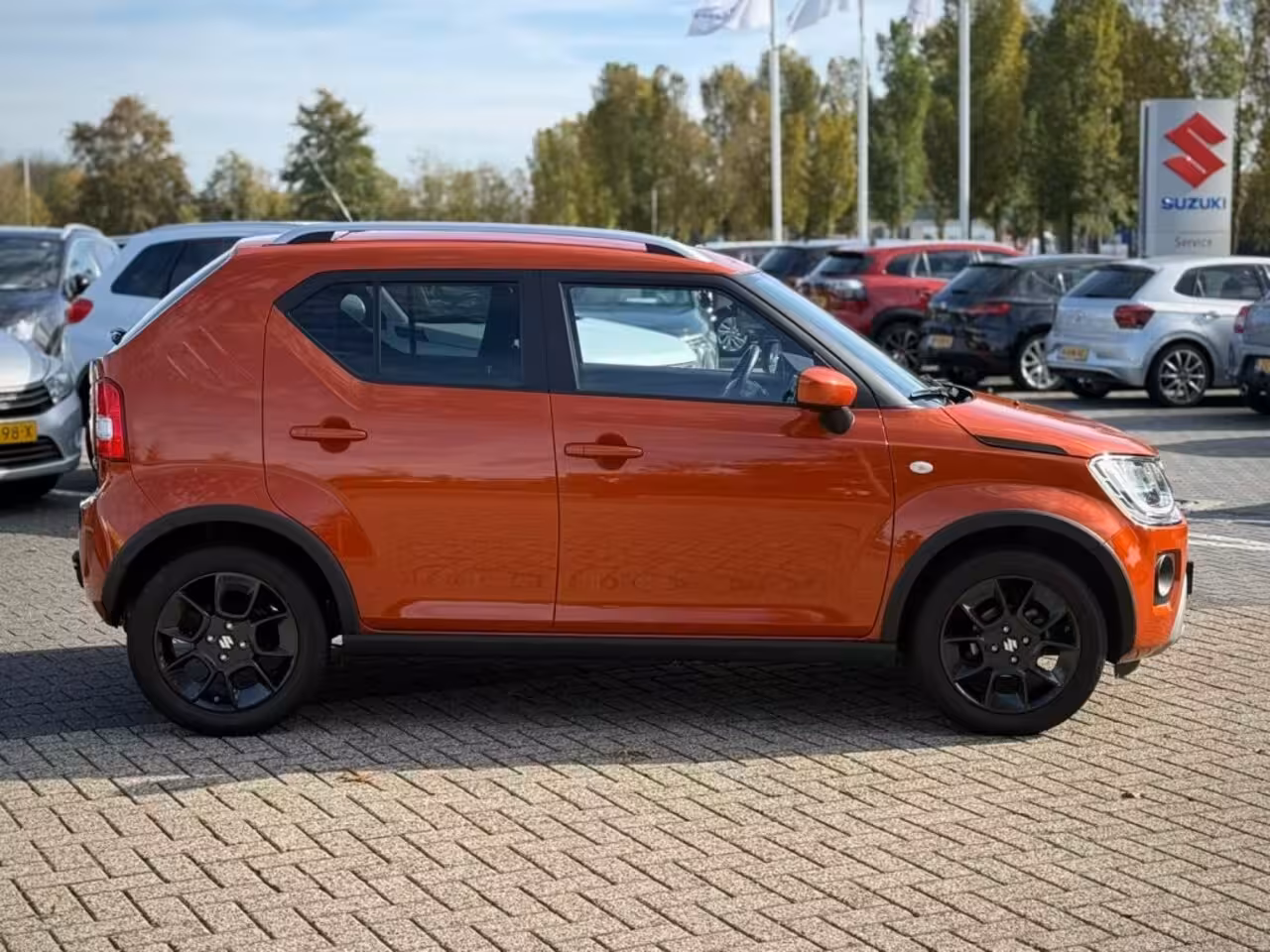 Suzuki Ignis 1.2 SELECT A/T TREKHAAK CRUISECONTROL CAMERA CARPLAY