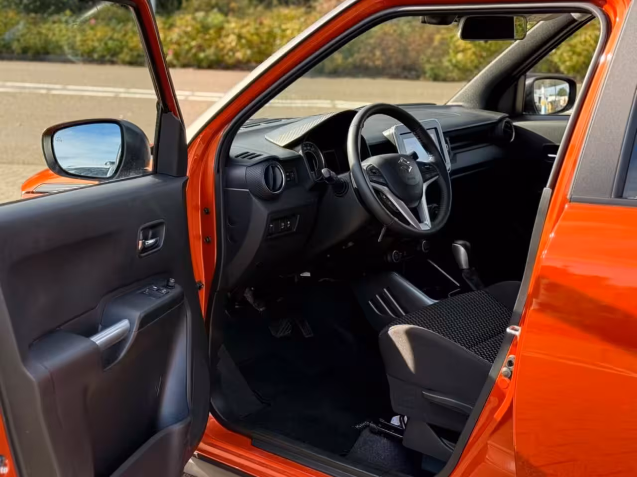 Suzuki Ignis 1.2 SELECT A/T TREKHAAK CRUISECONTROL CAMERA CARPLAY