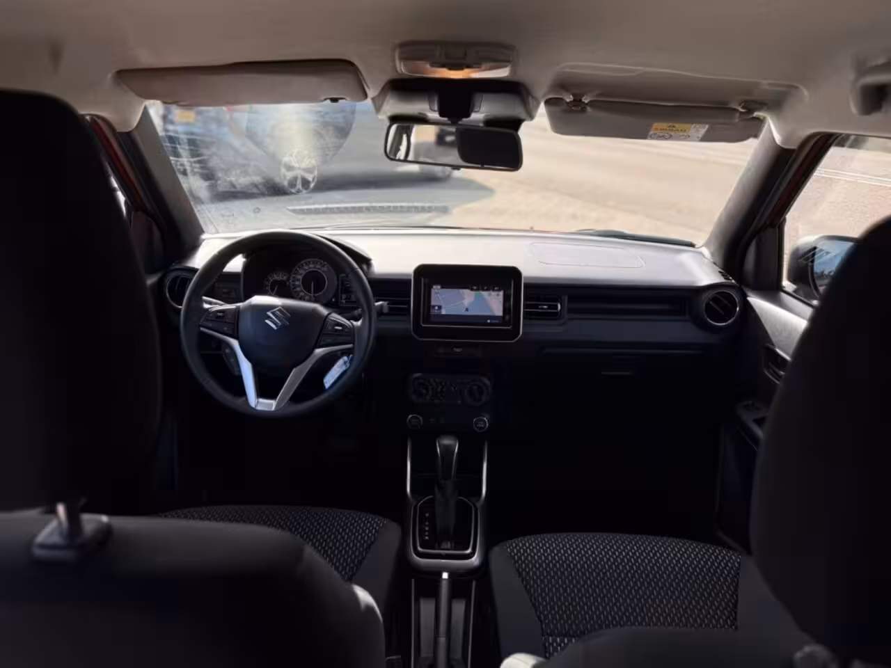 Suzuki Ignis 1.2 SELECT A/T TREKHAAK CRUISECONTROL CAMERA CARPLAY