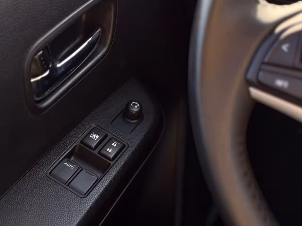Suzuki Ignis 1.2 SELECT A/T TREKHAAK CRUISECONTROL CAMERA CARPLAY