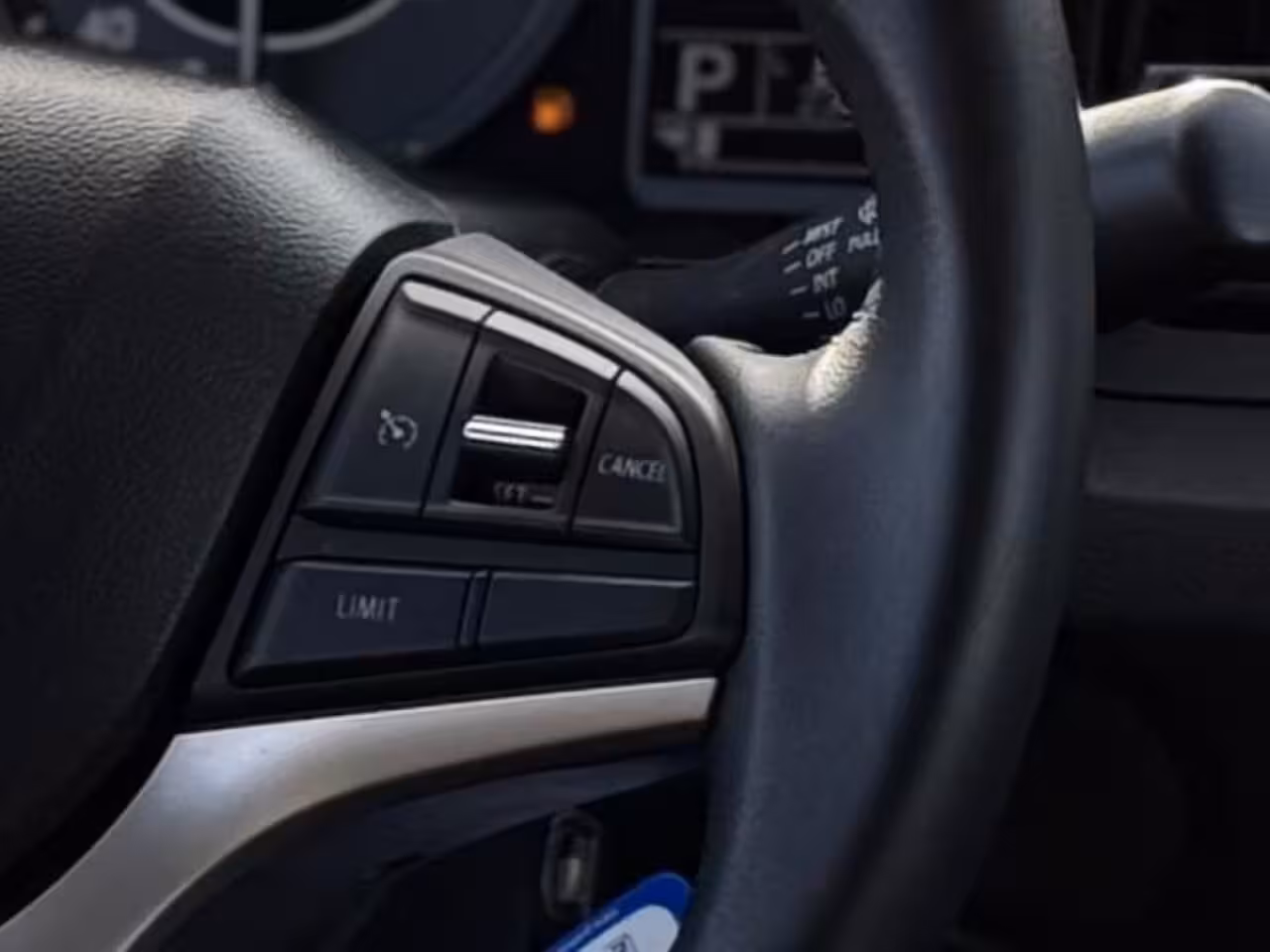 Suzuki Ignis 1.2 SELECT A/T TREKHAAK CRUISECONTROL CAMERA CARPLAY