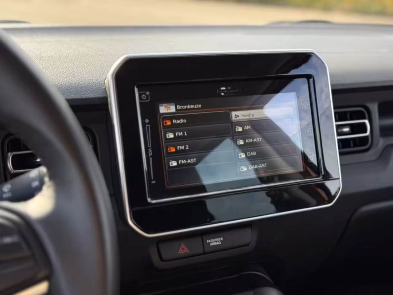 Suzuki Ignis 1.2 SELECT A/T TREKHAAK CRUISECONTROL CAMERA CARPLAY