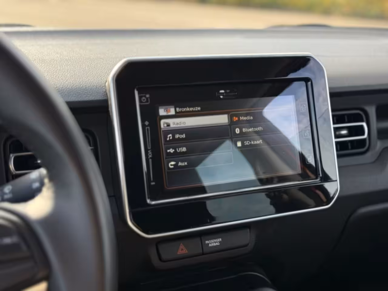 Suzuki Ignis 1.2 SELECT A/T TREKHAAK CRUISECONTROL CAMERA CARPLAY