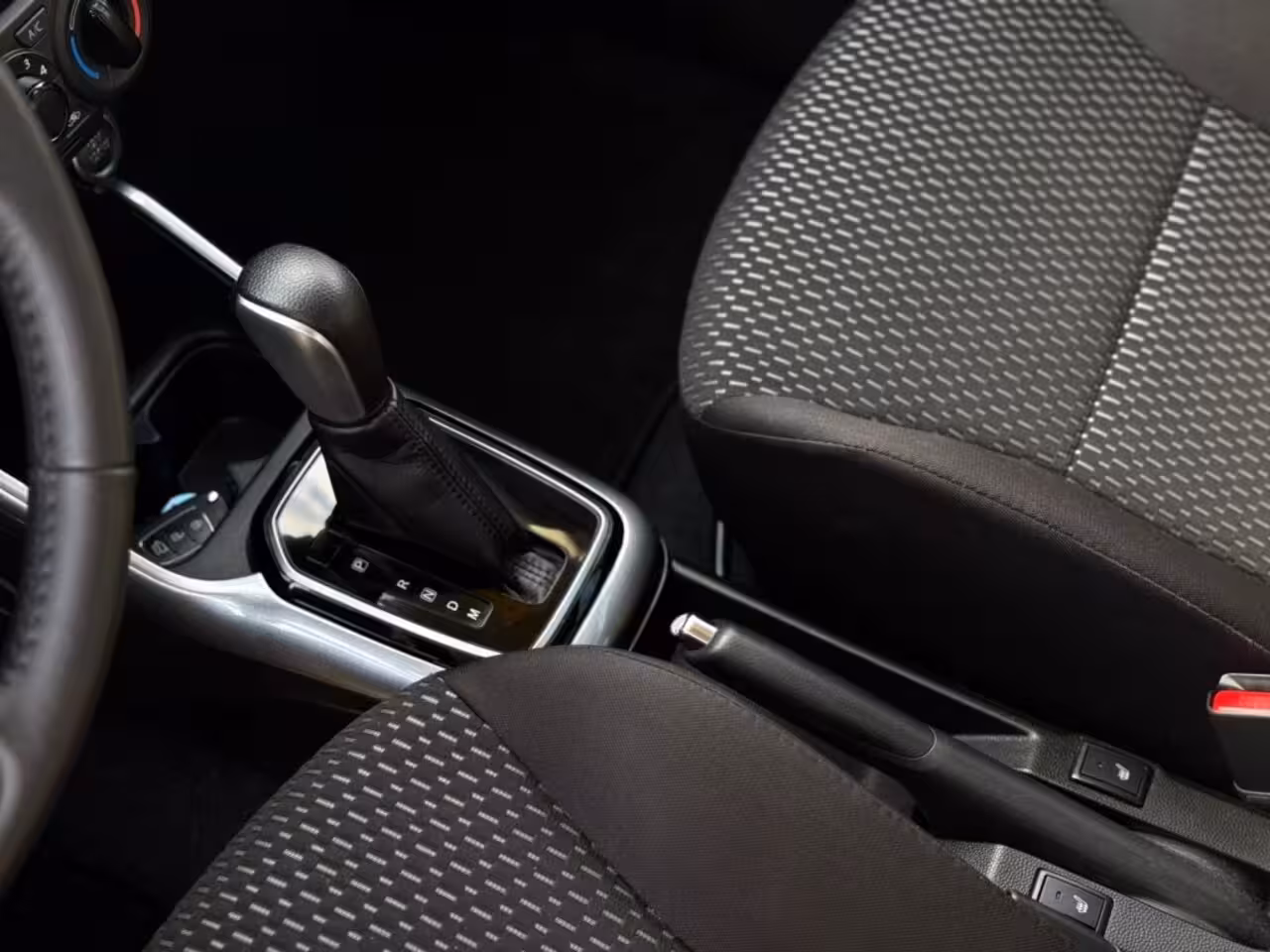 Suzuki Ignis 1.2 SELECT A/T TREKHAAK CRUISECONTROL CAMERA CARPLAY