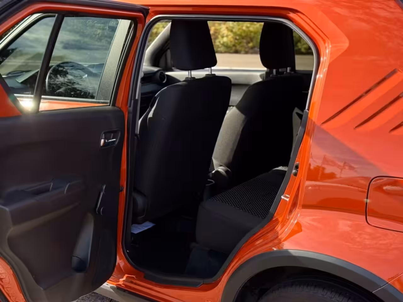 Suzuki Ignis 1.2 SELECT A/T TREKHAAK CRUISECONTROL CAMERA CARPLAY