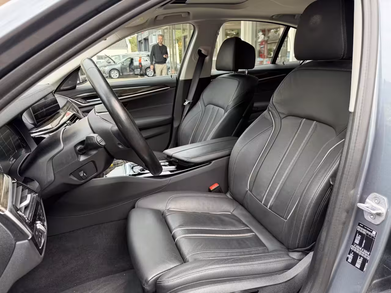 BMW 5-serie 520i Luxury Led, Pano, Digidash, Leer, H/K