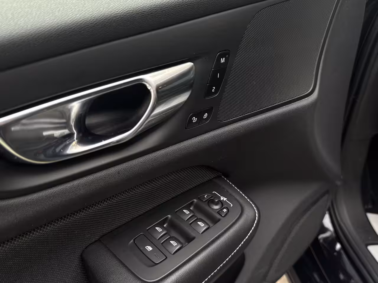 Volvo V60 2.0 B4 R-Design Trekhaak, Camera, Memory, Incl BTW