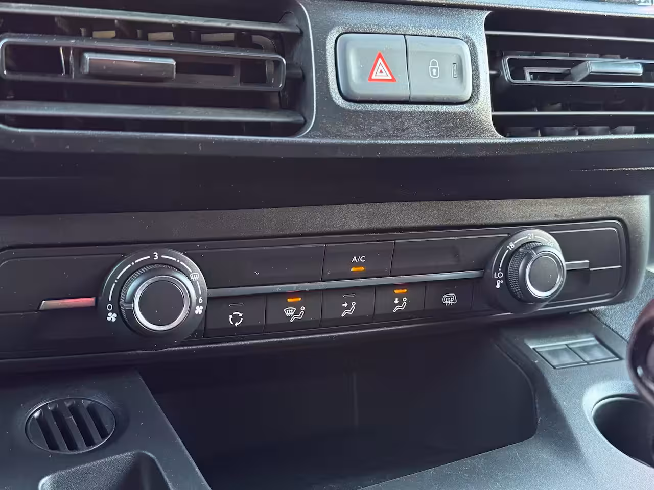 Opel Combo Edition L1H1 | Navigatie | Achteruitrij Camera | Apple Carplay / Android Auto | Cruise Con