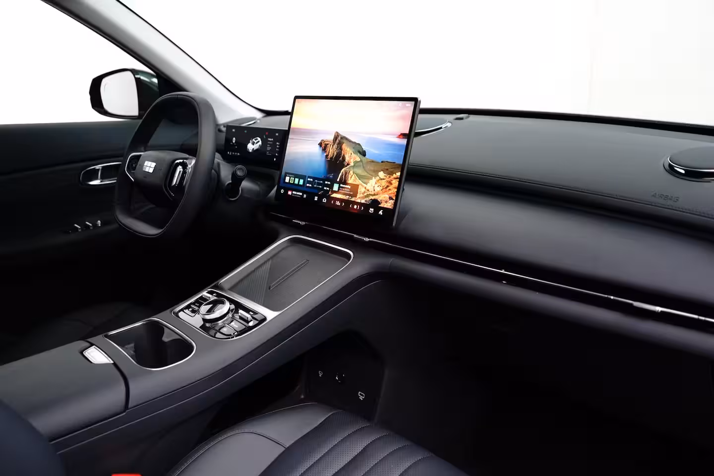 Geely Starray EM-i 1.5 Pro | Camera | Apple Carplay / Android Auto | Leder | Adaptieve Cruise | Achterbank in