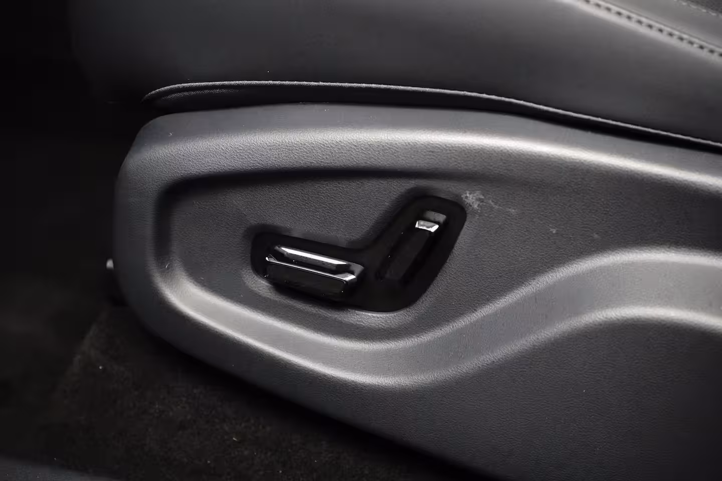 Geely Starray EM-i 1.5 Pro | Camera | Apple Carplay / Android Auto | Leder | Adaptieve Cruise | Achterbank in