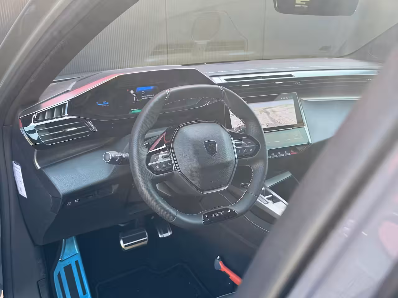 Peugeot E-308 GT 54 kWh | 360° Camera | AGR Comfort stoelen | GT Automaat | Bekleding Alcantara/kunstled