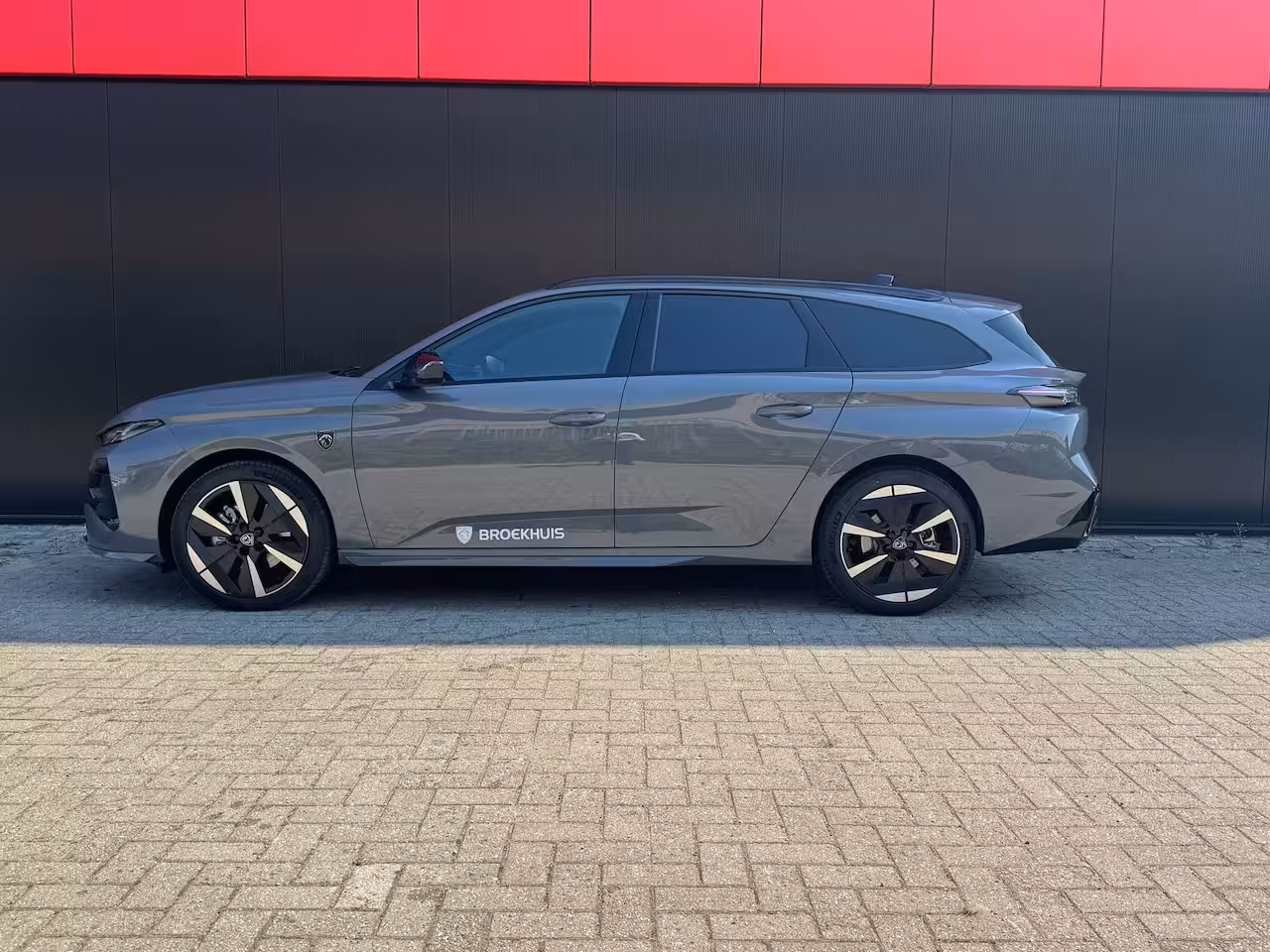 Peugeot E-308 GT 54 kWh | 360° Camera | AGR Comfort stoelen | GT Automaat | Bekleding Alcantara/kunstled