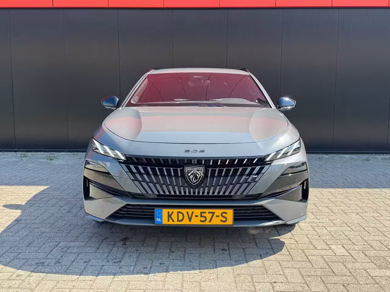 Peugeot E-308 GT 54 kWh | 360° Camera | AGR Comfort stoelen | GT Automaat | Bekleding Alcantara/kunstled
