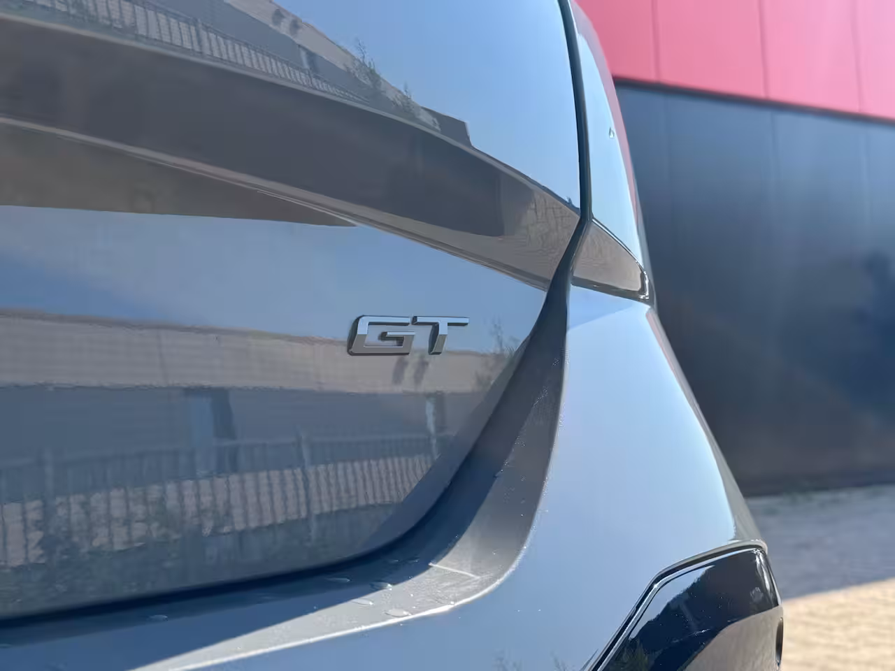 Peugeot E-308 GT 54 kWh | 360° Camera | AGR Comfort stoelen | GT Automaat | Bekleding Alcantara/kunstled